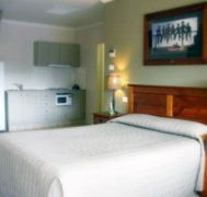 Saltbush Motor Inn - Accommodation Gold Coast
