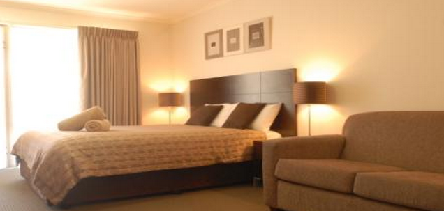 Tea House Motor Inn and Apartments - Gold Coast 4U