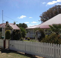 Tenterfield Luxury Historic c1895 Cottage - Accommodation Gold Coast