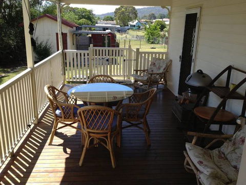 Tenterfield Luxury Historic C1895 Cottage - Accommodation Gold Coast 2