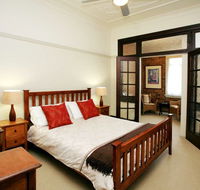 The Bank Guesthouse - Gold Coast 4U