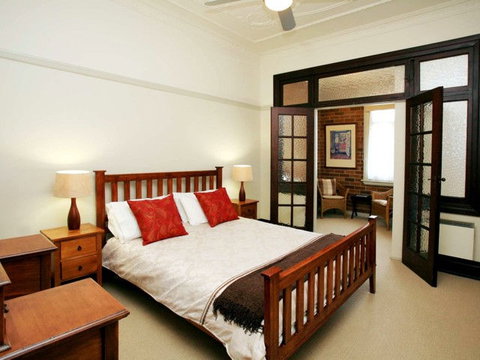 The Bank Guesthouse - Accommodation Gold Coast 0