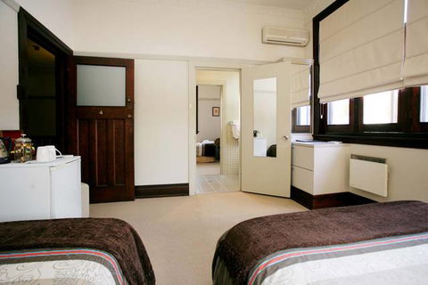 The Bank Guesthouse - Accommodation Gold Coast 5