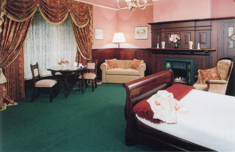 The Clifton Motel And Grittleton Lodge - Accommodation Gold Coast 1