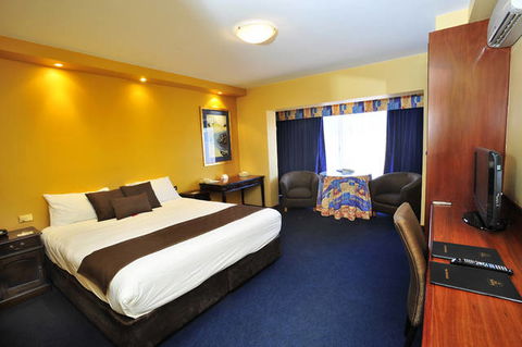 The Clifton Motel And Grittleton Lodge - Accommodation Gold Coast 0