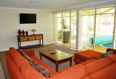The Falls Retreat - Accommodation Gold Coast 3