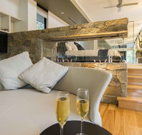 The Feathered Nest - Luxury Wildlife Retreat - Accommodation Gold Coast