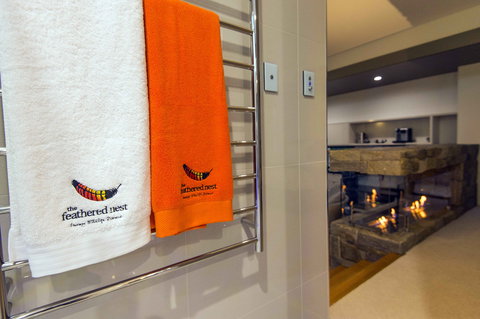 The Feathered Nest - Luxury Wildlife Retreat - Accommodation Gold Coast 5