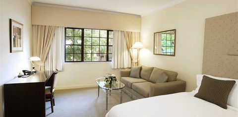The Hills Lodge Hotel & Spa - Accommodation Gold Coast 4