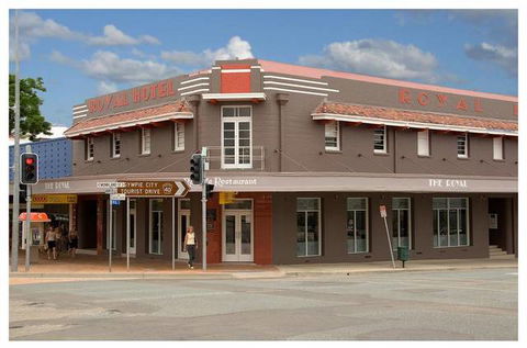 The Royal Hotel - Gold Coast 4U 2