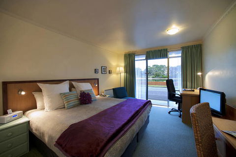 The Waterfront Wynyard - 1 Gold Coast 0