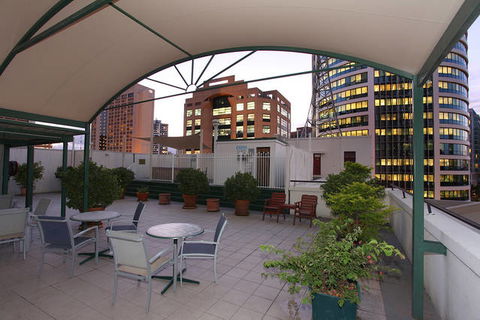 ULTIQA Rothbury Hotel - Accommodation Gold Coast 4