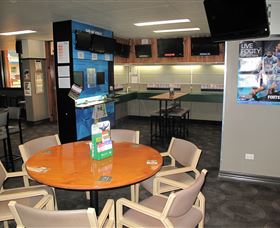 The Commercial Hotel Tumut - Accommodation Gold Coast 1