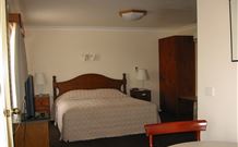 Country Comfort Tumut Valley Motel - Tumut - Accommodation Gold Coast 0