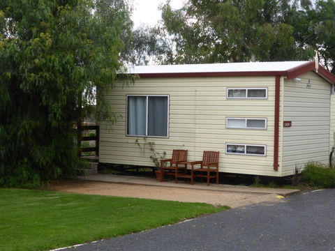 Peak Hill Caravan Park - Accommodation Gold Coast 0