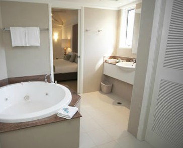 Novotel Twin Waters Resort - Accommodation Gold Coast 4