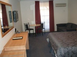 Bushmans Motor Inn - Accommodation Gold Coast 4
