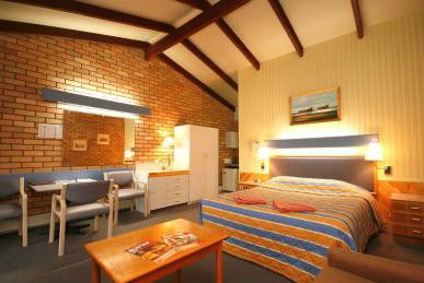 Best Western Wanderlight Motor Inn - Accommodation Gold Coast 2