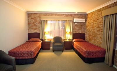 Endeavour Court Motor Inn - Accommodation Gold Coast 5