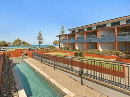 Lennox Point Holiday Apartments - Accommodation Gold Coast 2