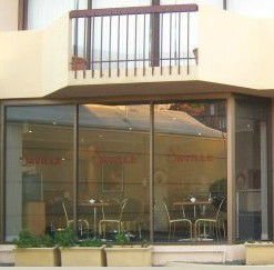 Hotel Saville - Accommodation Gold Coast 2