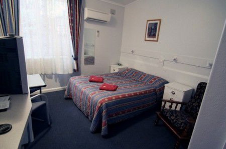 Amber Motel - Accommodation Gold Coast 2