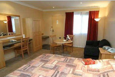 Best Western Sunseeker Motor Inn - Accommodation Gold Coast 0
