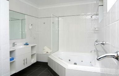 Best Western Sunseeker Motor Inn - Accommodation Gold Coast 2