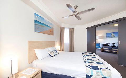 Australis Sovereign Hotel - Accommodation Gold Coast 2