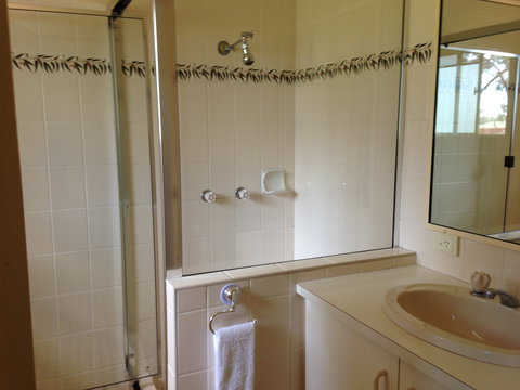 Country Rose Motel - Accommodation Gold Coast 5