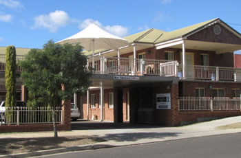 Golf Links Motel - Accommodation Gold Coast 0