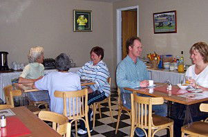 Best Western Garden Court Motel - Gold Coast 4U 5