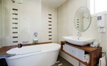 Willows Motel Goulburn - Goulburn - Accommodation Gold Coast 0