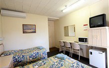 Wattle Tree Motel - Cootamundra - Accommodation Gold Coast 0