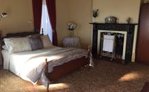 Mercedes House - Accommodation Gold Coast 1