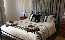 Mercedes House - Accommodation Gold Coast 2