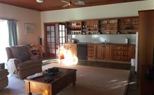 Mercedes House - Accommodation Gold Coast 5