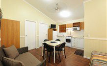 Andrea's Houses - Frangipani House - Gold Coast 4U 2
