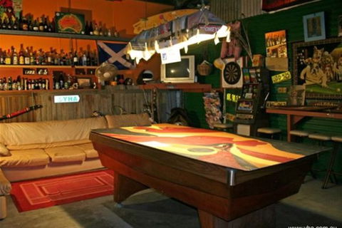 Port Stephens YHA - Gold Coast 4U 5