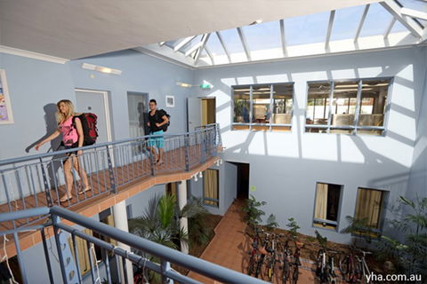 Sydney, Collaroy Beachouse YHA - Accommodation Gold Coast 5