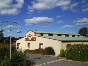 Neville Siding - Accommodation Gold Coast 0