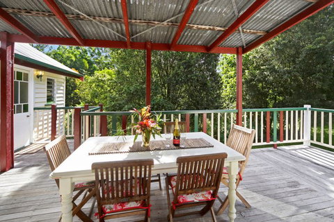 Noosa Avalon Farm Cottages - Accommodation Gold Coast 4