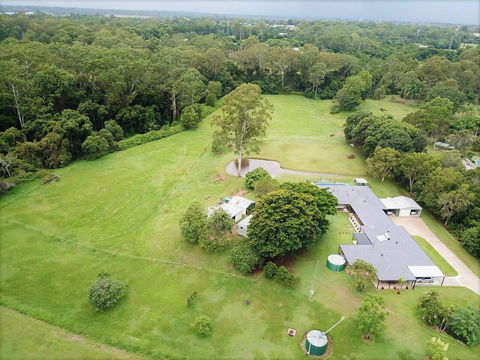 Bellmere On Richards - Accommodation Gold Coast 3