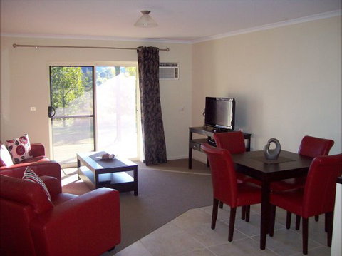 Colonial Inn Guest Rooms - Accommodation Gold Coast 5