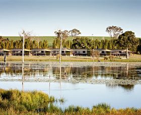 Lake Redbrook Holiday Retreat - Gold Coast 4U 0