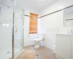 Mycow Accommodation Sarina - Greetham Street - Accommodation Gold Coast 1