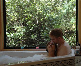 Ravensbourne Forest Chalets - Accommodation Gold Coast 0