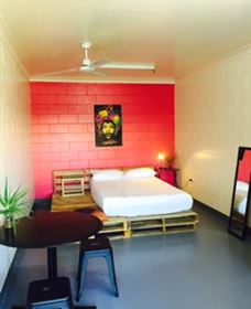 Adventurers Backpackers Resort - Accommodation Gold Coast 1