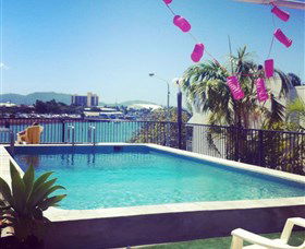 Adventurers Backpackers Resort - Accommodation Gold Coast 0