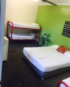 Adventurers Backpackers Resort - Accommodation Gold Coast 2
